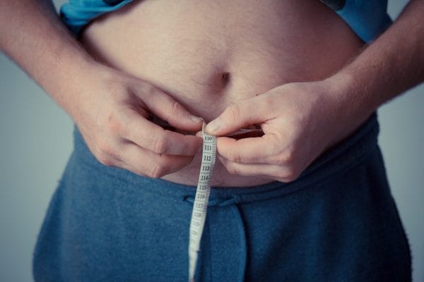 Obesidade: o que é, sintomas, riscos e tratamento