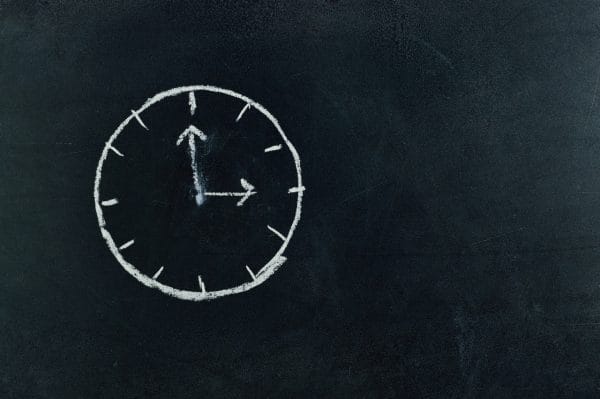 Como parar de procrastinar? 5 dicas para dias mais produtivos