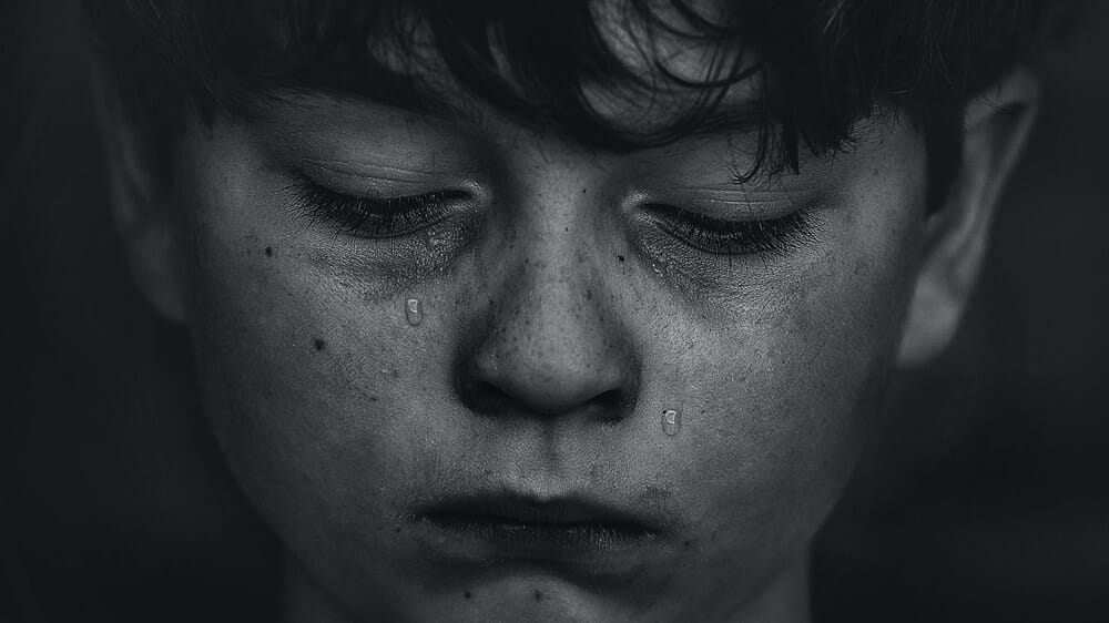 Depressão infantil: o que é, como identificar e tratamentos