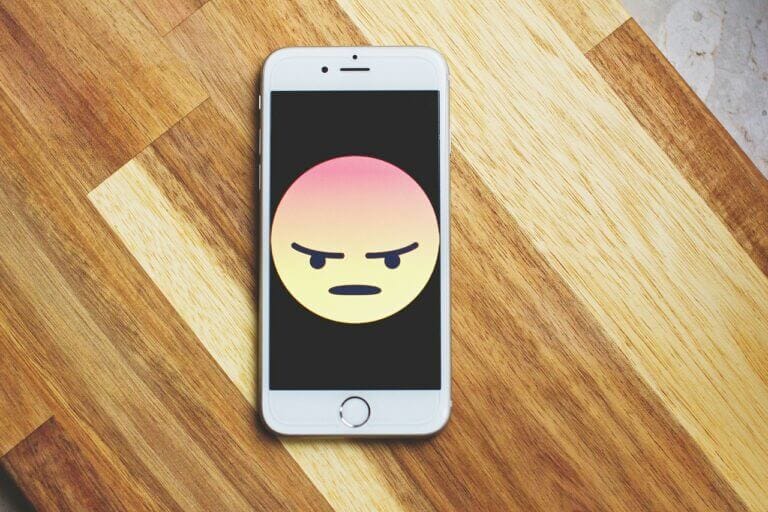 emoji de raiva